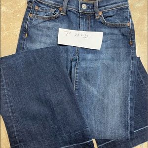 Size 25x31 7famk jeans